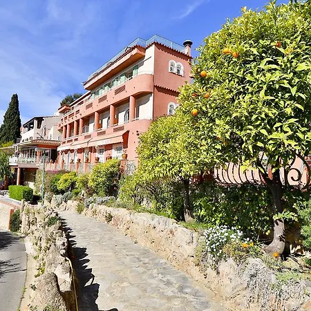 Hotel Les Galets Et 3*