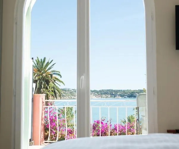 Les Galets Et Hotell 3*